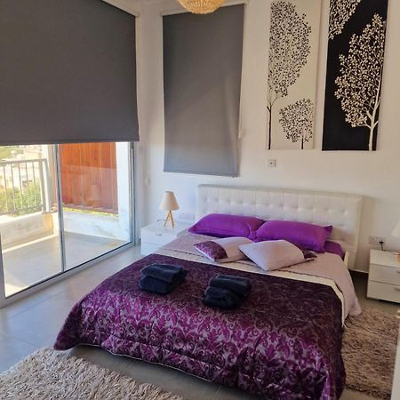 Leonidas Villa Пафос Екстер'єр фото